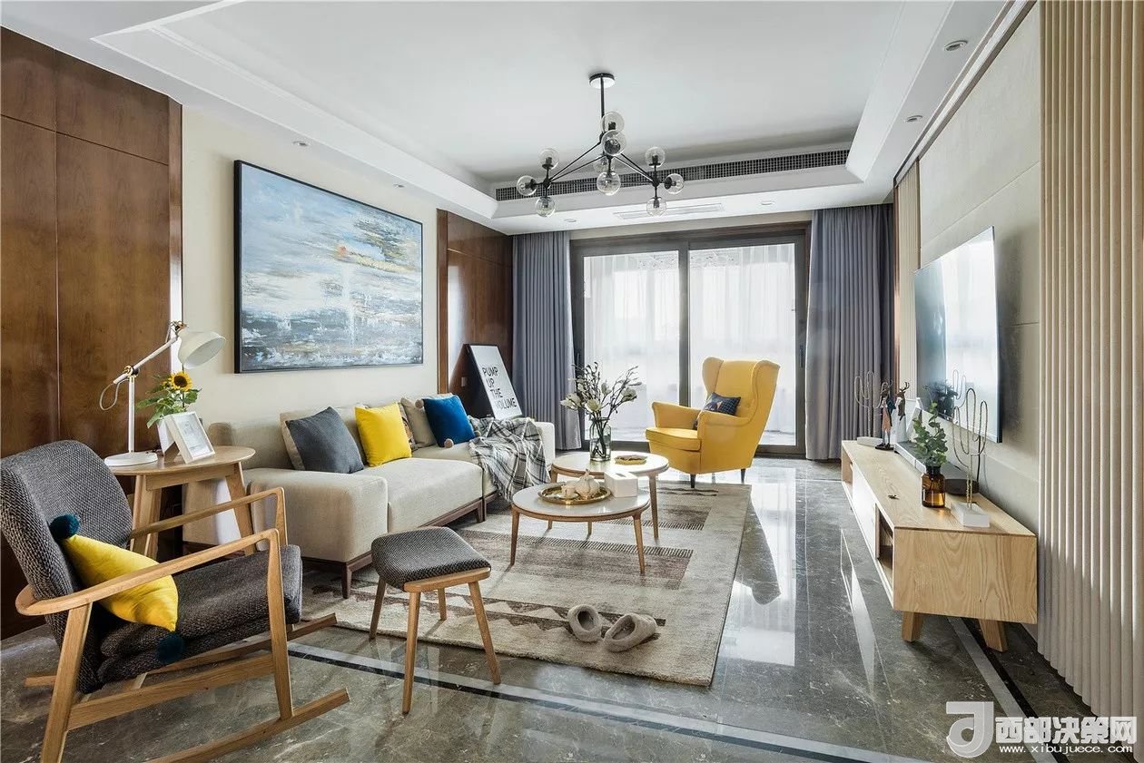 沙發(fā)背景墻選對裝飾畫，才能美了整個客廳空間！