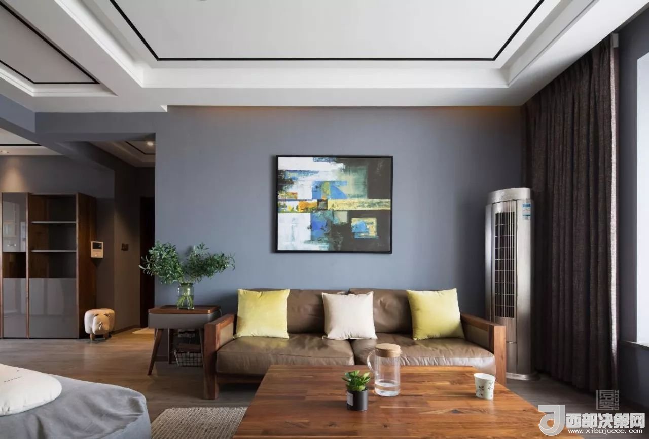 沙發(fā)背景墻選對裝飾畫，才能美了整個客廳空間！