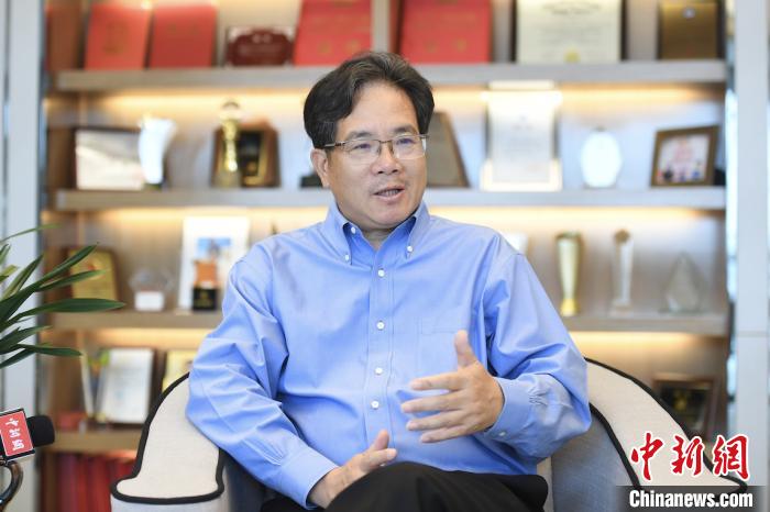 全國(guó)人大代表建議逐步禁止產(chǎn)、銷電子煙