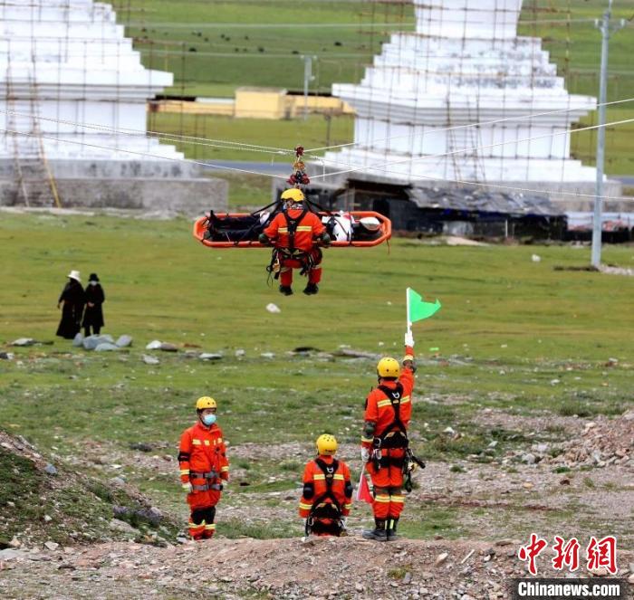 圖為應(yīng)急演練現(xiàn)場(chǎng)。青海省應(yīng)急廳