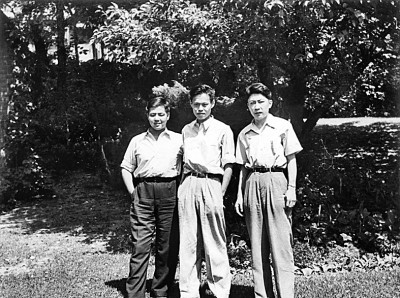 舍我其誰報國志，碧血丹心愛國情