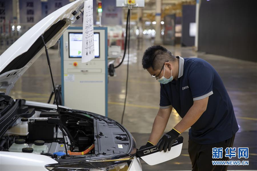 （新華全媒頭條·走向我們的小康生活·圖文互動）（13）綠染云嶺小康路——生態(tài)文明建設(shè)的云南實(shí)踐