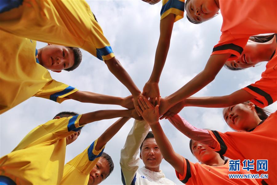 （新華全媒頭條·走向我們的小康生活·決戰(zhàn)決勝脫貧攻堅(jiān)·圖文互動）（10）決戰(zhàn)烏蒙——中國消除千年貧困的一個(gè)縮影 